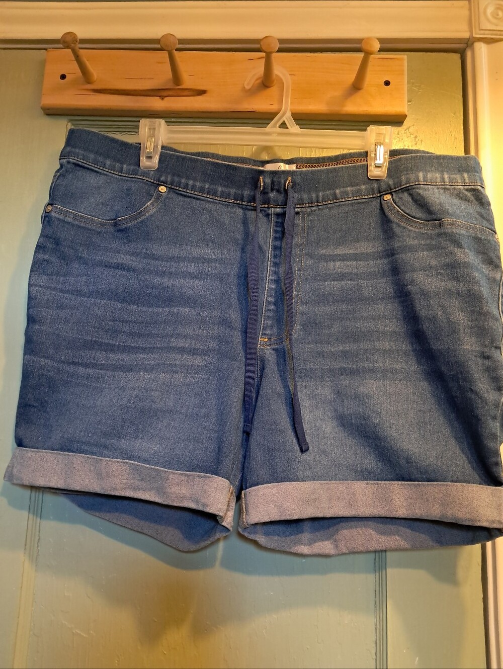 just be Blue Denim Drawstring Roll-Cuff Shorts